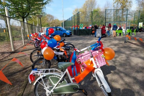 Koningsdag Beek en Donk; Fietsversier wedstrijd!