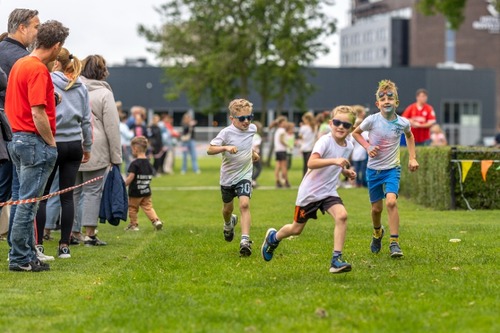 Foto bij Color Run Nederweert 2025