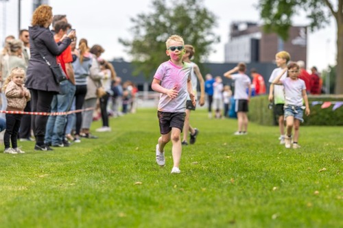 Foto bij Color Run Nederweert 2025