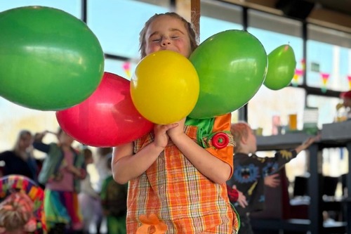 Foto bij SPORTSTUIF CARNAVALS DISCO 